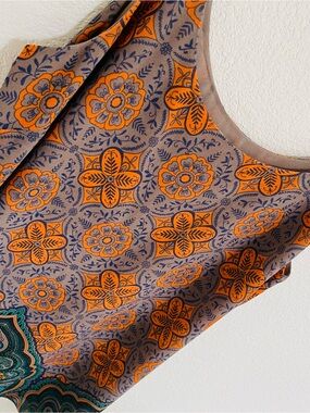 Cabi Boho Floral Tank Top Size Large Orange Blue Paisley Sleeveless Blouse